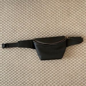 Only worn one time, black Fanny pack!